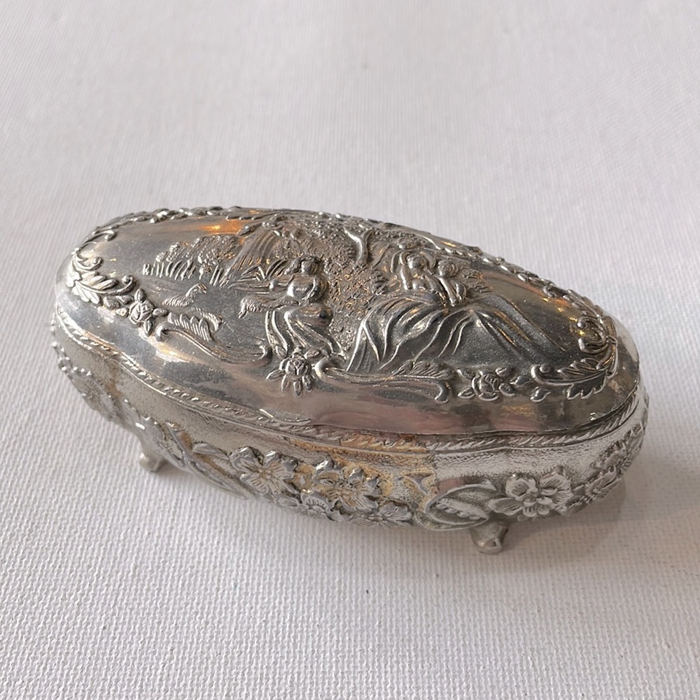 Vintage Engraved/Etched jewelry box